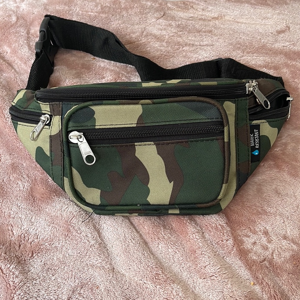 Como bag (water resistant)